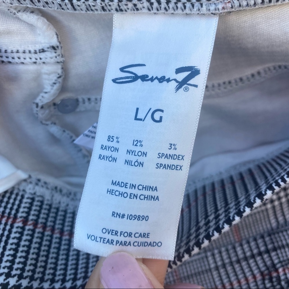 Seven7 pull on legging Size Large - Picture 7 of 12